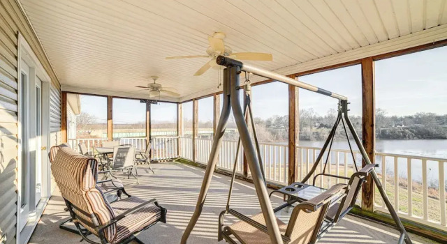 Коттедж Walk to Ohio River: Golconda Home w/ Water Views!