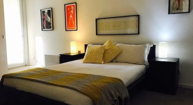 Melbourne Short Stay Apartments at Melbourne CBD, Забронировать Апартаменты/квартира Отели Мельбурна с бассейном, рядом с Пристань для яхт «Е», Бассейн
