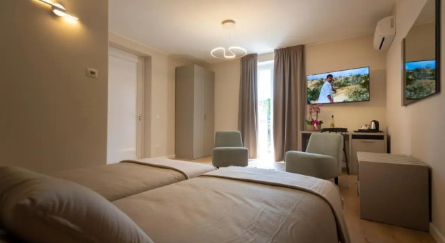 Двухместный номер Standard с балконом VILLA BERNASCONI