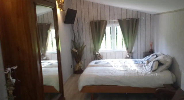 Le Mazet Camplanier Nimes, Rezerwuj Hotel Nimes Gard