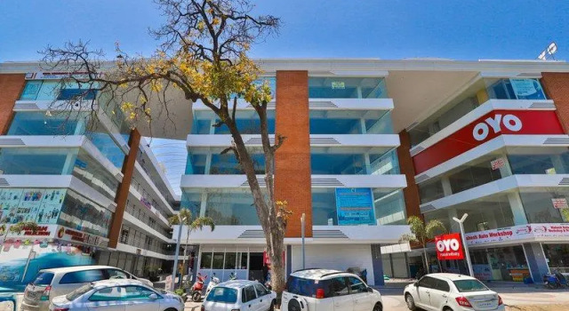 OYO 30540 Hotel Infinity, Rezerwuj Hotel Hotele w Gujarat ze śniadaniem, Śniadanie