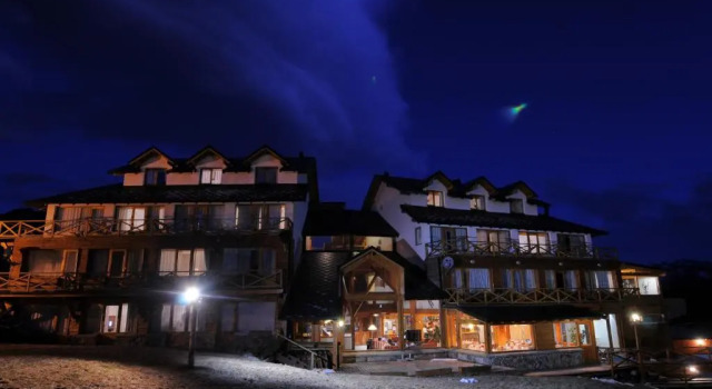 Hotel Punta Condor, Забронировать Отель Cerro Catedral Сан-Карлос-де-Барилоче