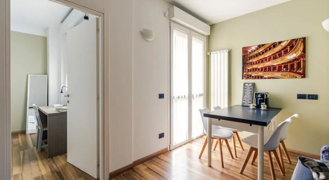Candiani Building - Elegant 2-level Apartment With 3 Bedrooms