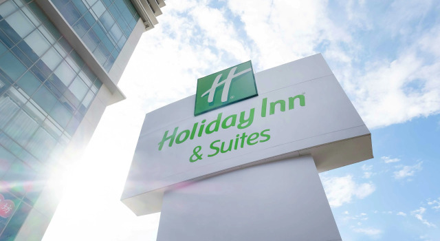 Holiday Inn & Suites Jakarta Gajah Mada by IHG
