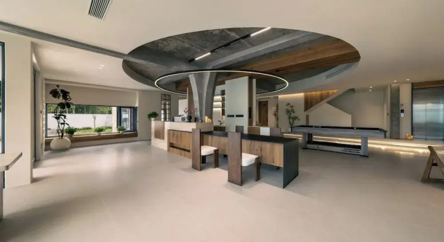 Wild Persimmon Warm Soup Homestay, Prenota Bed & breakfast Hotel a Huzhou con piscina, Piscina