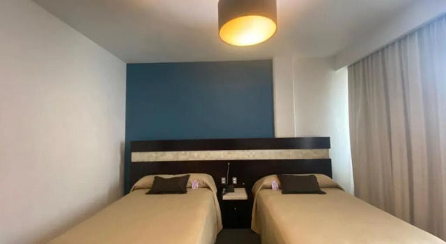 Четырёхместный номер Deluxe Hotel Real Rex