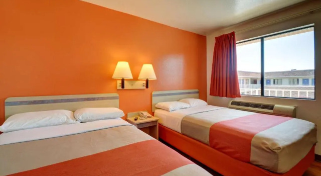 Четырёхместный номер Standard Motel 6-Windsor Locks, CT - Hartford