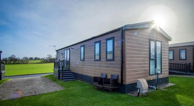 Bumblebee - 2 Bedroom Lodge - Manorbier, Забронировать Дом для отпуска Манорбьер 