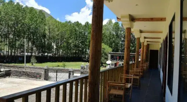 Gesang Garden, Buchen Sie Hotel Kangding Sichuan