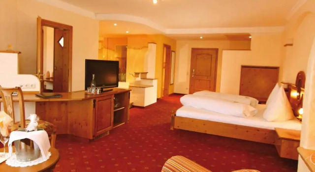 Люкс Kristall- & Vitalhotel Bergknappenhof