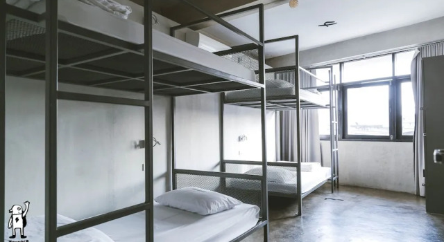Кровать в общем номере Thunder Bird Hostel