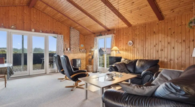 5 Star Holiday Home in Ringkobing, Rezerwuj Dom wakacyjny Domki letniskowe w Vestjylland, Domek