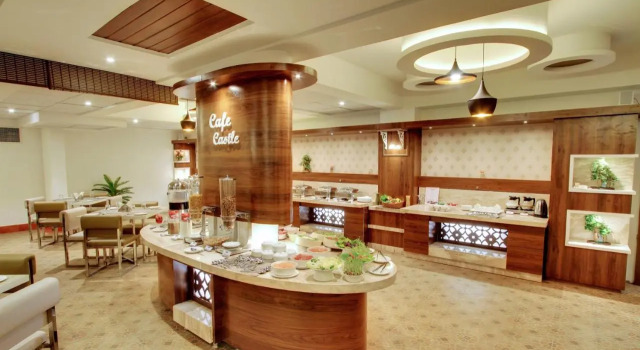 White Castle  (Boutique Apartment Hotel), Rezerwuj Apartament Hotele w Bangalore z parkingiem, Parking
