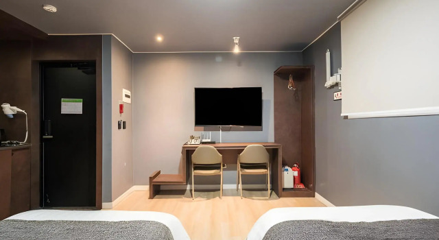 Restia Hotel Suwon Station