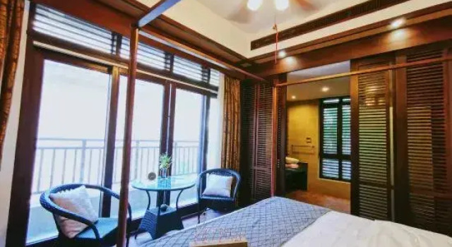 Люкс с 3 комнатами Qionghai Yifang Apartment