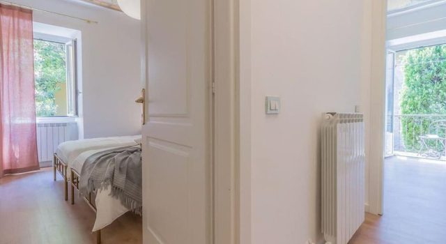 Varenna-Center Cosy-House Lake View, Забронировать Апартаменты/квартира Варенна Озеро Комо, рядом с Вилла Монастеро