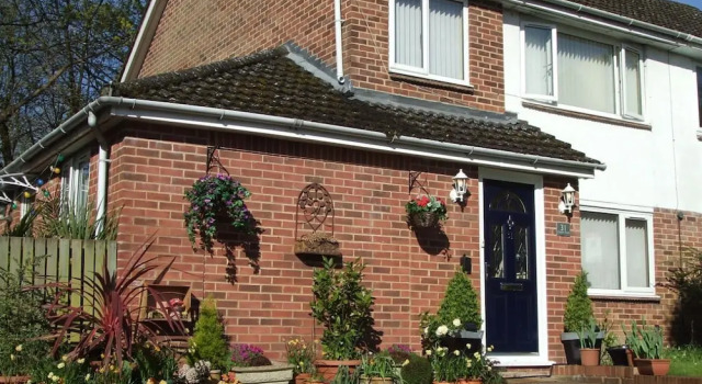 Queens Road Rental - Winchester Accommodation, Забронировать Отель Винчестер Хэмпшир, рядом с Royal Hampshire County Hospital