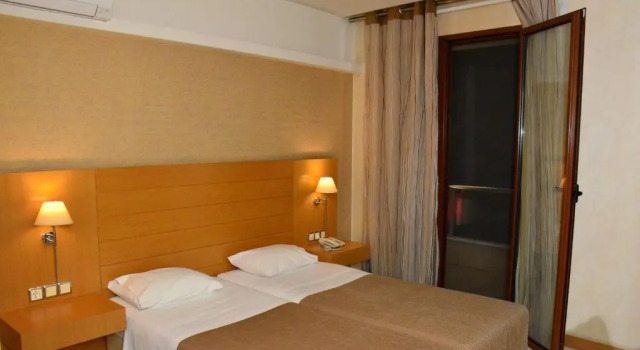 Двухместный номер Standard Deves Hotel