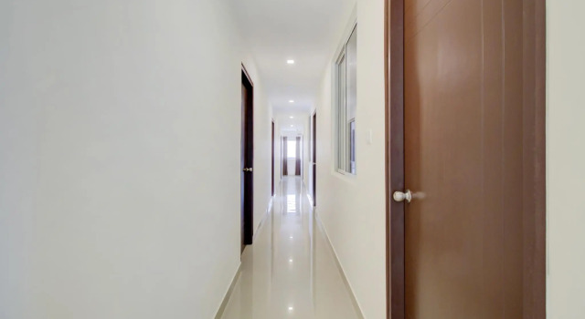 OYO 75776 Sri Sai Suites, Забронировать Отель Бангалор штат Карнатака, рядом с Indian Institute of Management Bangalore