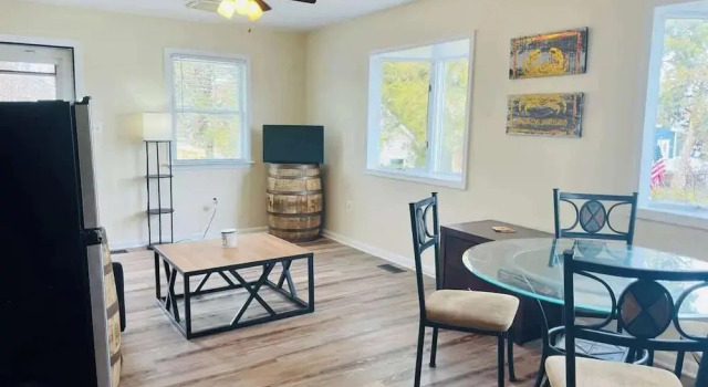 Waterfront Views With King Bed in Solomons Island, Κράτηση Διαμέρισμα Solomons Μέριλαντ
