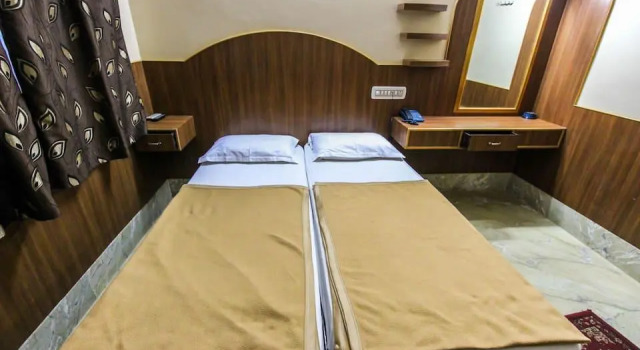 Shri Kamal Hotel, Rezervovat Hotel Hotely v Bangalore s parkováním, Parkování