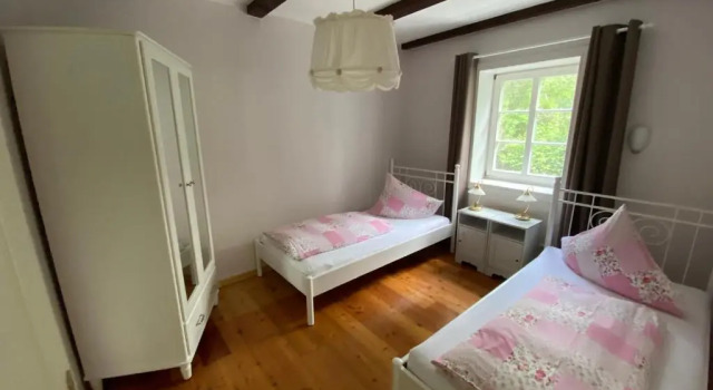 Апартаменты Цокольный этаж elbe511ferienzuhause im parkähnlichen Garten mit Teich