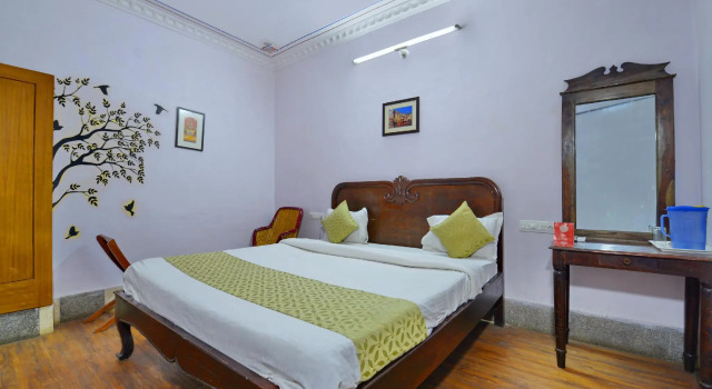 OYO Flagship 2421 Hotel The Ishani