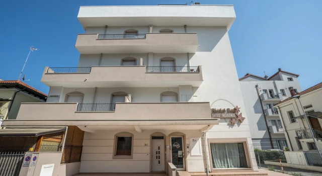 Rimini Bay Suites & Residence