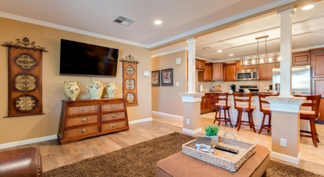 Taylor Street 4 Bedroom Home, Забронировать Дом для отпуска Пруд в Темпе Phoenix Metropolitan Area