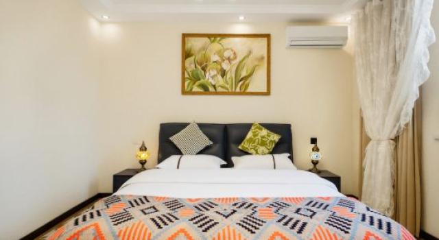 Семейный люкс с 2 комнатами Floral Hotel · Huashi | Art Gallery VILLA Garden Boutique (Yining Six Star Street Branch)