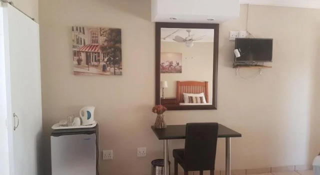 Sonyador Guesthouse, Book Hotel Hoteller i Boksburg med pool, Swimmingpool