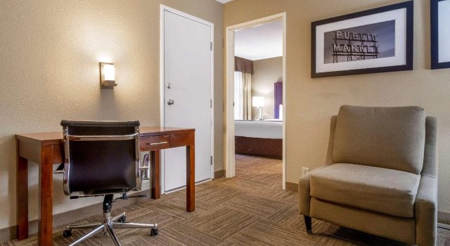 Двухместный люкс Comfort Inn & Suites Sea-Tac Airport