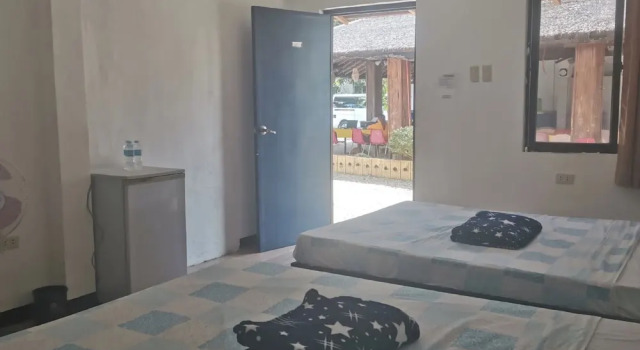 Номер Deluxe Binubusan Beach Hotel and Resort