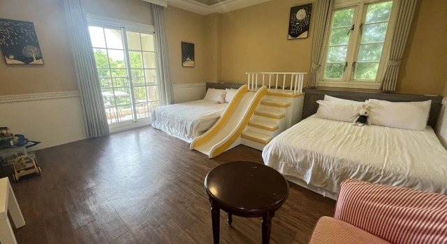 Четырёхместный номер Deluxe Isaalice Slip and Slide B&B