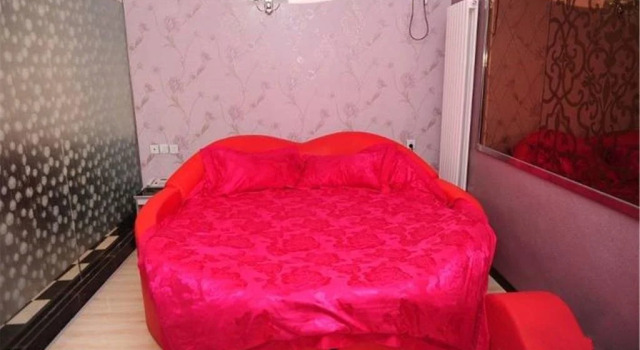 Friday Theme Guesthouse Branch Two, Book Hotel Langfang Hebei