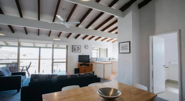 Апартаменты с видом на сад Canal Rocks Beachfront Apartments