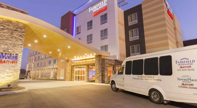 Fairfield Inn & Suites by Marriott Pittsburgh Airport/Robinson Township, Reserva ahora Hotel Hoteles en Gayly con piscina, Piscina