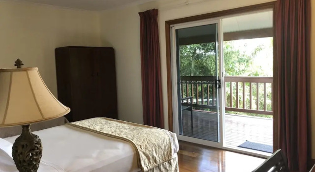 Manzaralı Balkonlu Lüks çift kişilik oda Daintree Manor Bed & Breakfast