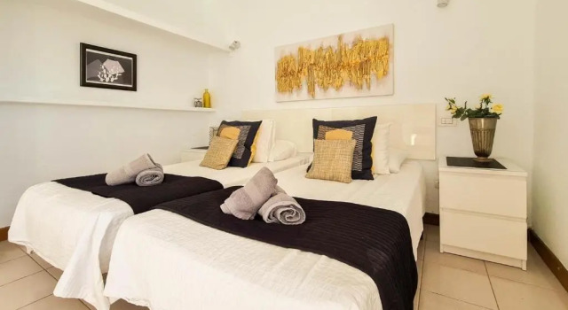 Вилла Stunning sea view villa with 6 bedrooms & heated pool - Villa Renaissance