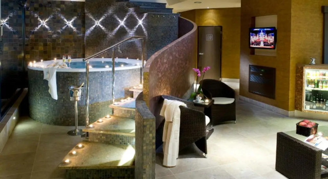 Hotel Turiec, Rezervovat Hotel Hotely v Žilinský kraj s parkováním, Parkování