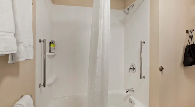 Четырёхместный люкс Holiday Inn Express & Suites Green River by IHG