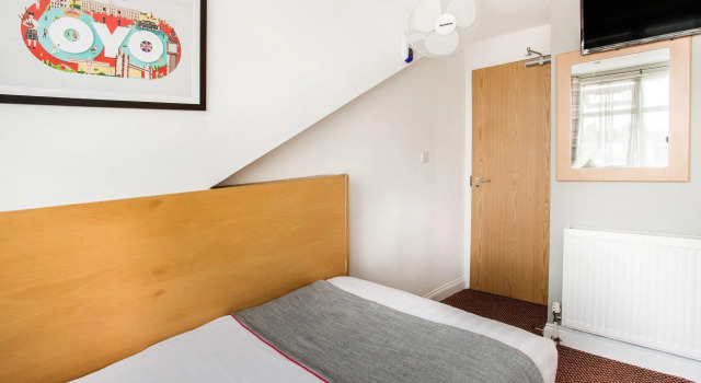 Номер Deluxe London Guest House by OYO - Acton