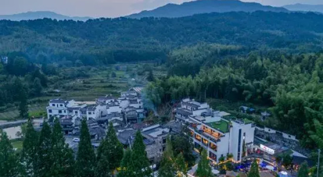 Floral Hotel·Huangshan shi’shangyisu hotel (Hongcun scenic area), Prenota Hotel Hotel a Anhui con parcheggio, Parcheggio