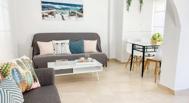 COSY FLATS BENIDORM CENTRO 5º, Забронировать Отель Бенидорм Коста-Бланка, рядом с Boca del Calvari Museum