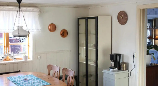 Коттедж Cozy Farm Cottage near Romme Alpin and Other Outdoor Activities in Dalarna Free WIFI Free Parking
