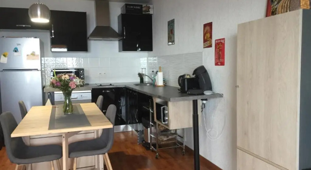 Апартаменты Appartement T3 classé 3 étoiles vue mer avec terrasse ,plage 2 minutes à pied