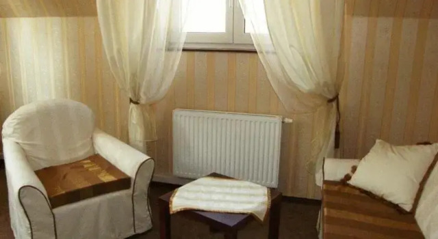 Port Sołacz, Varaa Hotelli Jeżyce 