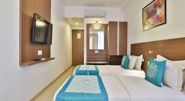 OYO 9626 Hotel Kalyan, Rezerwuj Hotel Hotele w Gujarat ze śniadaniem, Śniadanie