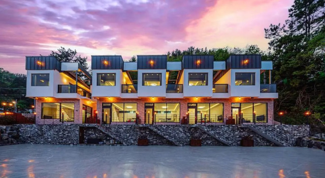 Lacvert Pool Villa Pension, Reserva ahora Villa Geoje Gyeongsang del Sur