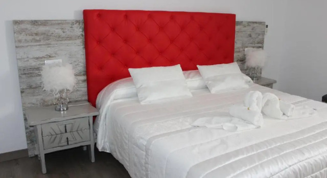 Boutique Hostal Mistral, Book Hotel Cala d'Or Majorca